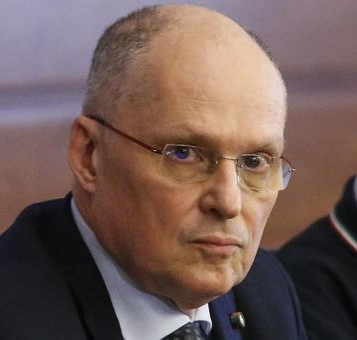 Ricciardi, “Sì alle vacanze e possibile condurre vita normale se vaccinati”