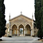 Caltagirone, da domani riapre il cimitero, chiusa invece la villa comunale