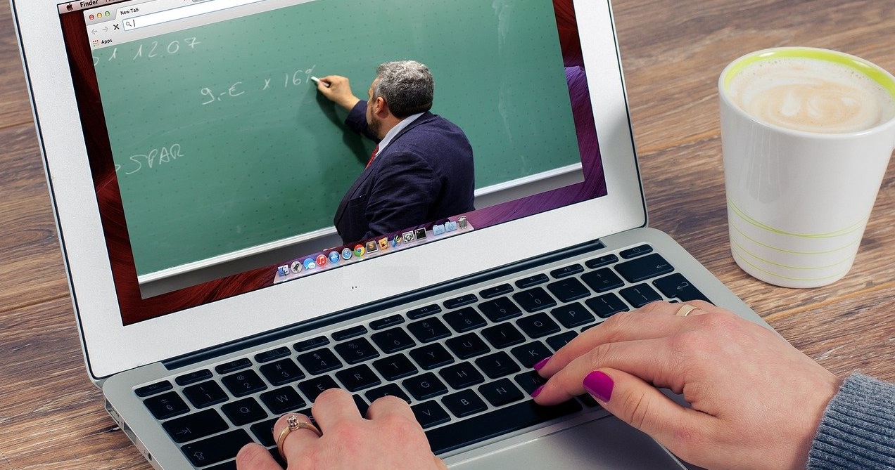 Didattica a distanza a rilento, rischio dispersione alle porte