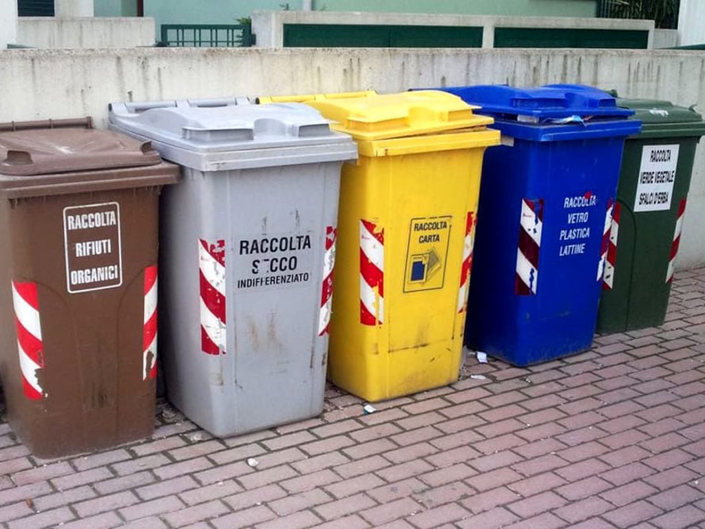 Caltanissetta, rifiuti, si sta tornando alla normalità