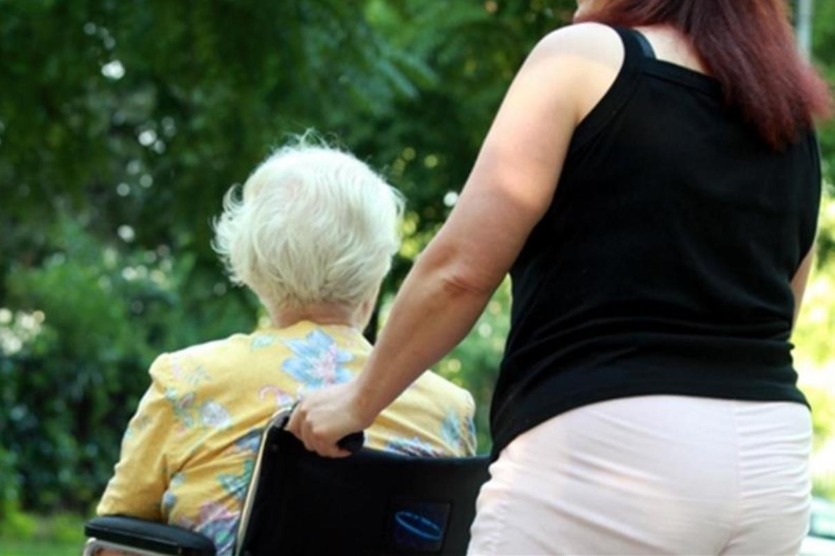 Bonus lavoratori domestici,  disponibile la domanda sul sito Inps