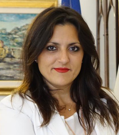 Rientro fuorisede, “Regione organizzi bus gratis e tamponi all’arrivo”