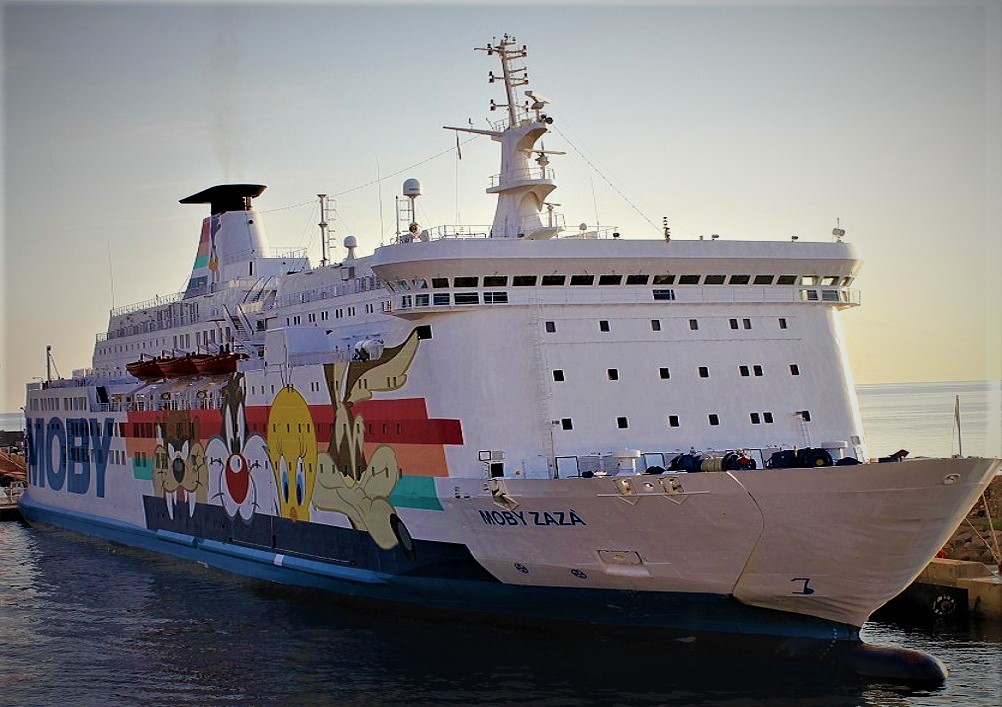 Migranti, Lampedusa nave-quarantena pronta all’accoglienza