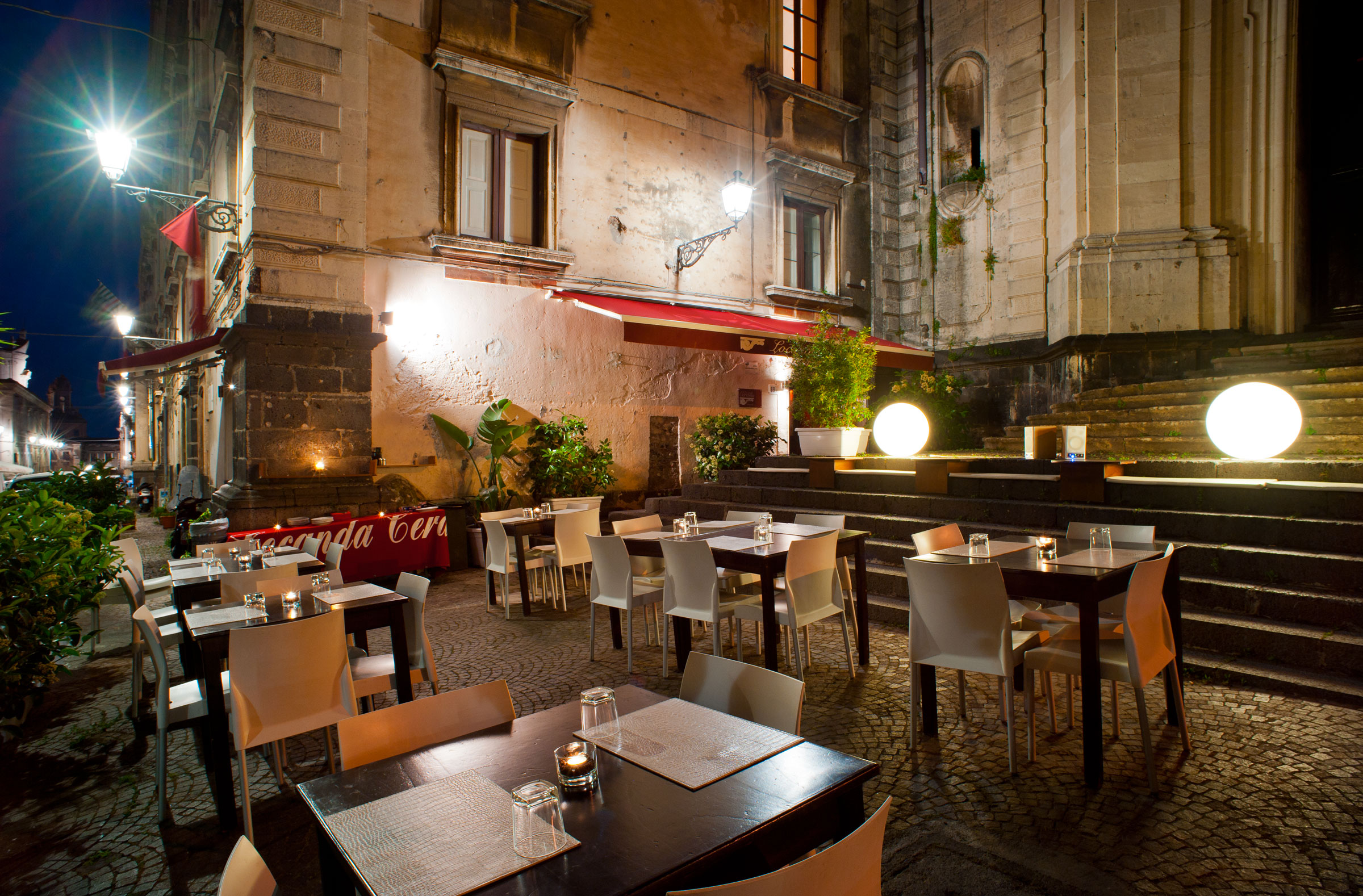 Ristoranti e bar, a Catania tavoli all’aperto in tutta la città