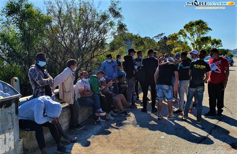 Migranti, con la bonaccia, come previsto, sono tornati gli sbarchi fantasma nell’Agrigentino