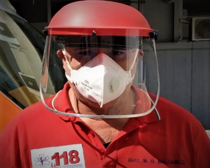 Coronavirus, dal 118 sì alle messe con i paraschizzi