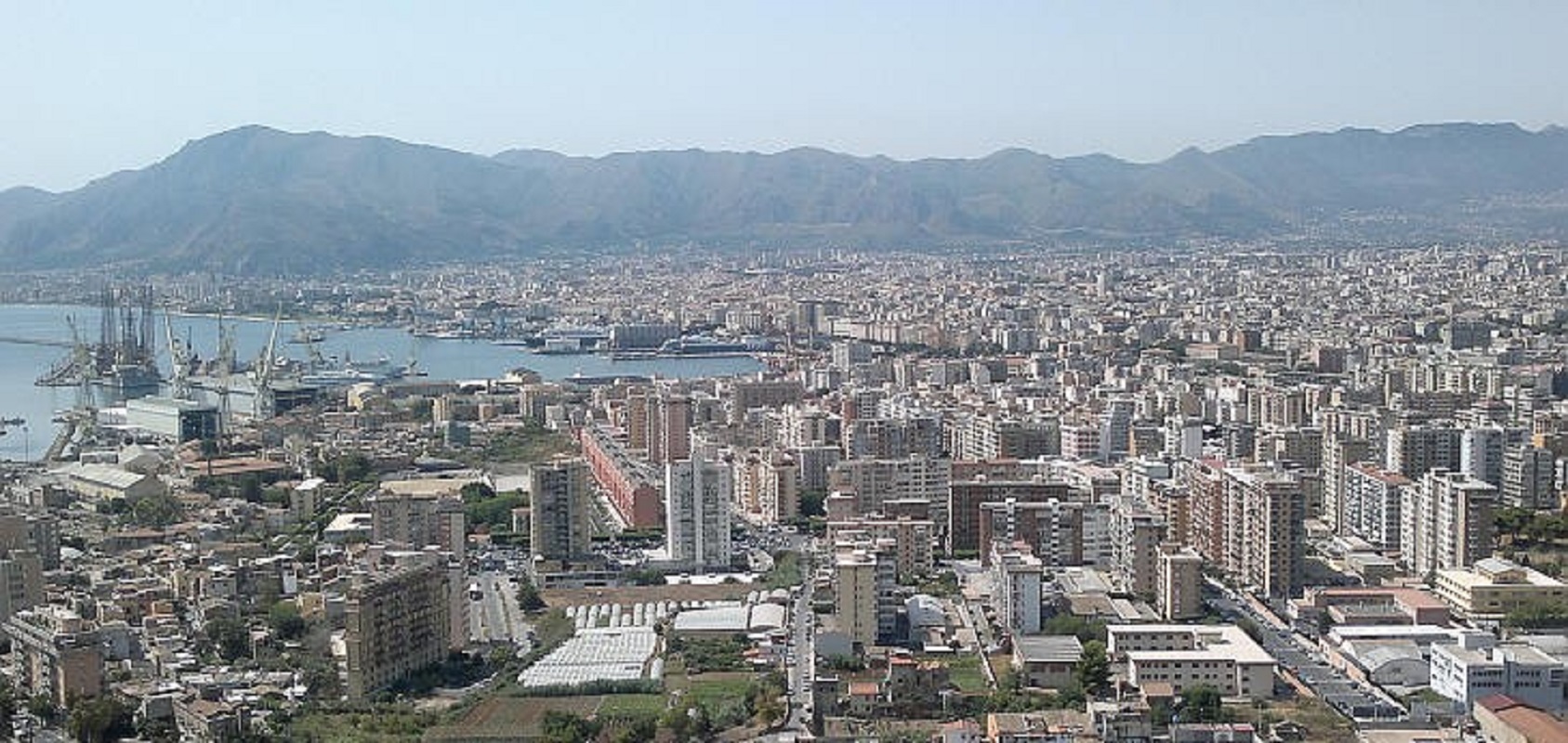 Sicilia, un giorno per celebrare l’Ambiente e 364 per cementificarlo