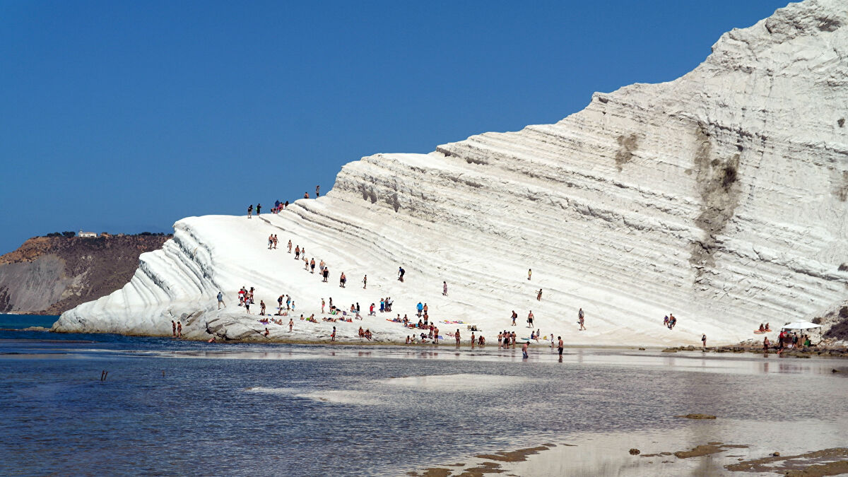 La stagione estiva della Scala dei Turchi ha preso il via La stagione estiva della Scala dei Turchi ha preso il via