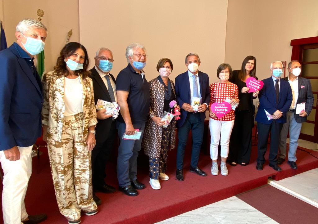 Solidarietà, donati i “Kit Dpi” ai bimbi ricoverati negli ospedali siciliani