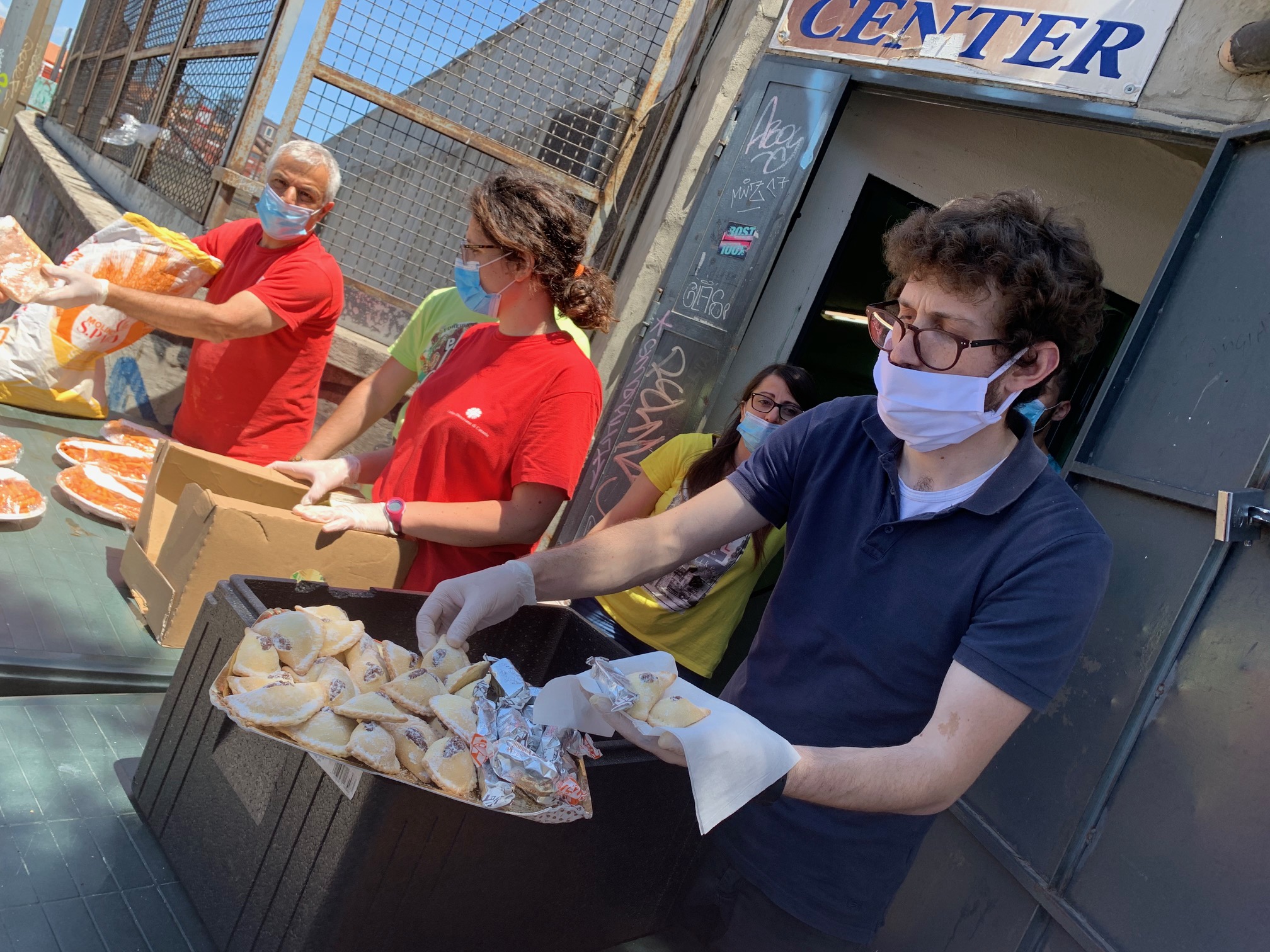 Catania, povertà, aumenta la fila alla Caritas
