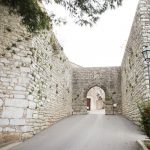 Pedane per disabili su basolato storico a Erice, è polemica