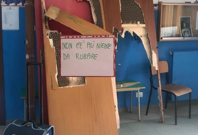 Scuola, sesto furto nella Vittorini di Siracusa