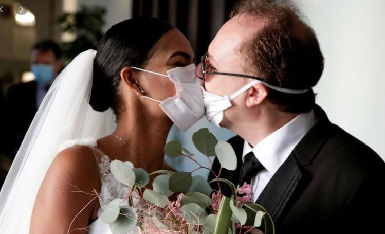 Nozze post-covid, buffet monodose e “senza mani”