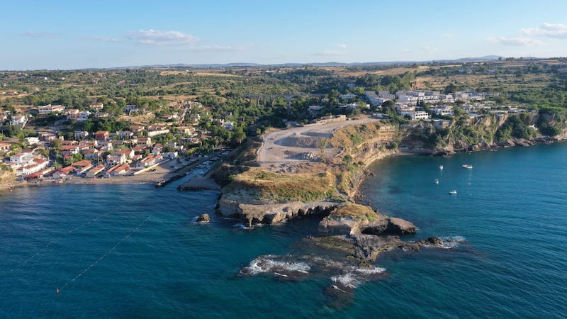Sigilli su un’area a Punta Castelluccio, vicino Augusta Sigilli su un’area a Punta Castelluccio, vicino Augusta