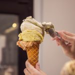 Prezzi, Codacons: “Sarà caro-estate, dal gelato (+22%) allo spritz (+11,5%)”