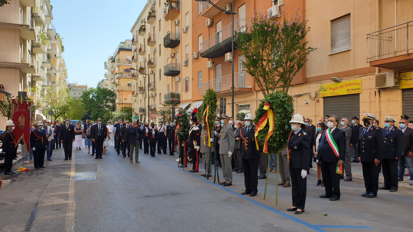 Palermo ricorda Chinnici, Orlando “Mafia non torni a governare la città”
