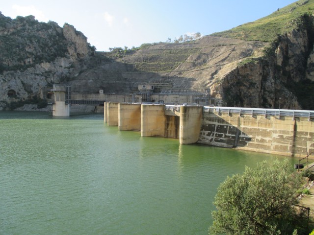 Acqua, il Sud potrebbe perderne il 90%: Sicilia prima in Italia per falle nella rete