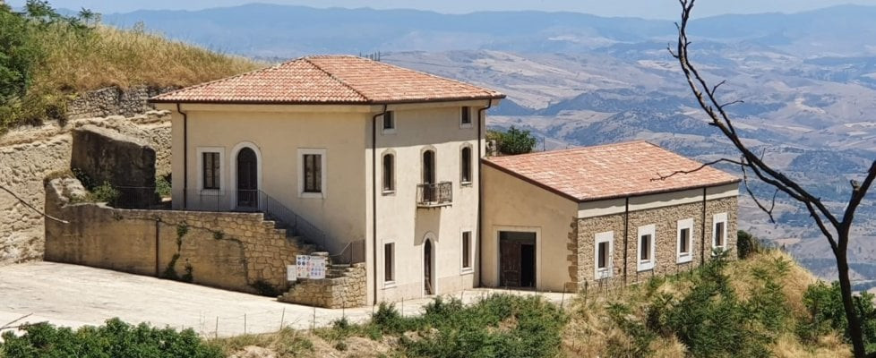 Enna, a passi spediti verso il Museo del Mito