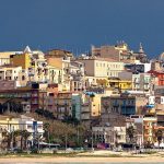 Vandali in azione a Gela, danneggiata scuola appena ristrutturata