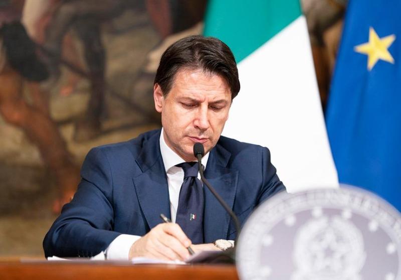 M5S, Conte a Catania tra crisi di governo e reddito di cittadinanza