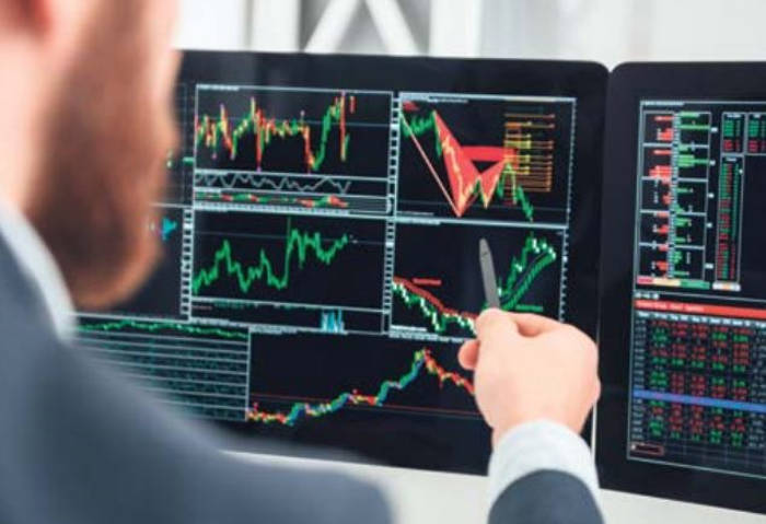 Coronavirus, nuovi dati dell’Istat, crolla il Pil dell’Italia Coronavirus, nuovi dati dell’Istat, crolla il Pil dell’Italia