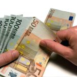 Bonus fino a 1800 euro in busta paga e niente versamenti Iva per 2021, ecco perché