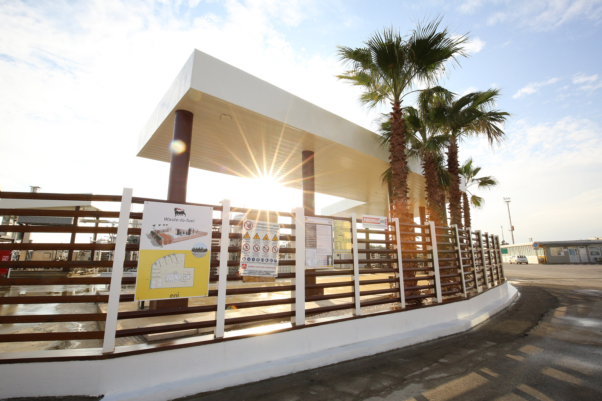 Con la tecnologia Waste to Fuel biocarburanti dai rifiuti organici Con la tecnologia Waste to Fuel biocarburanti dai rifiuti organici