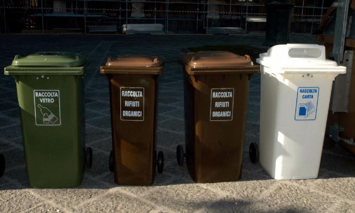 Rifiuti, a Catania la differenziata non decolla
