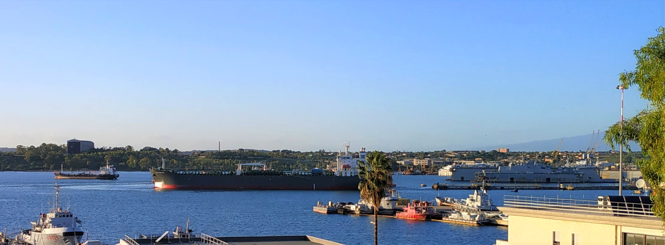 Augusta, Legambiente sul pontile della Maxcom