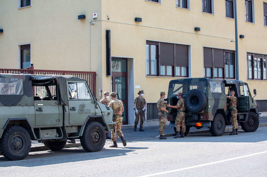 Migranti, in arrivo l’esercito a Pozzallo
