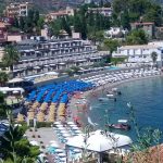 Spiagge privatizzate o inquinate, resta poco alla libera fruizione