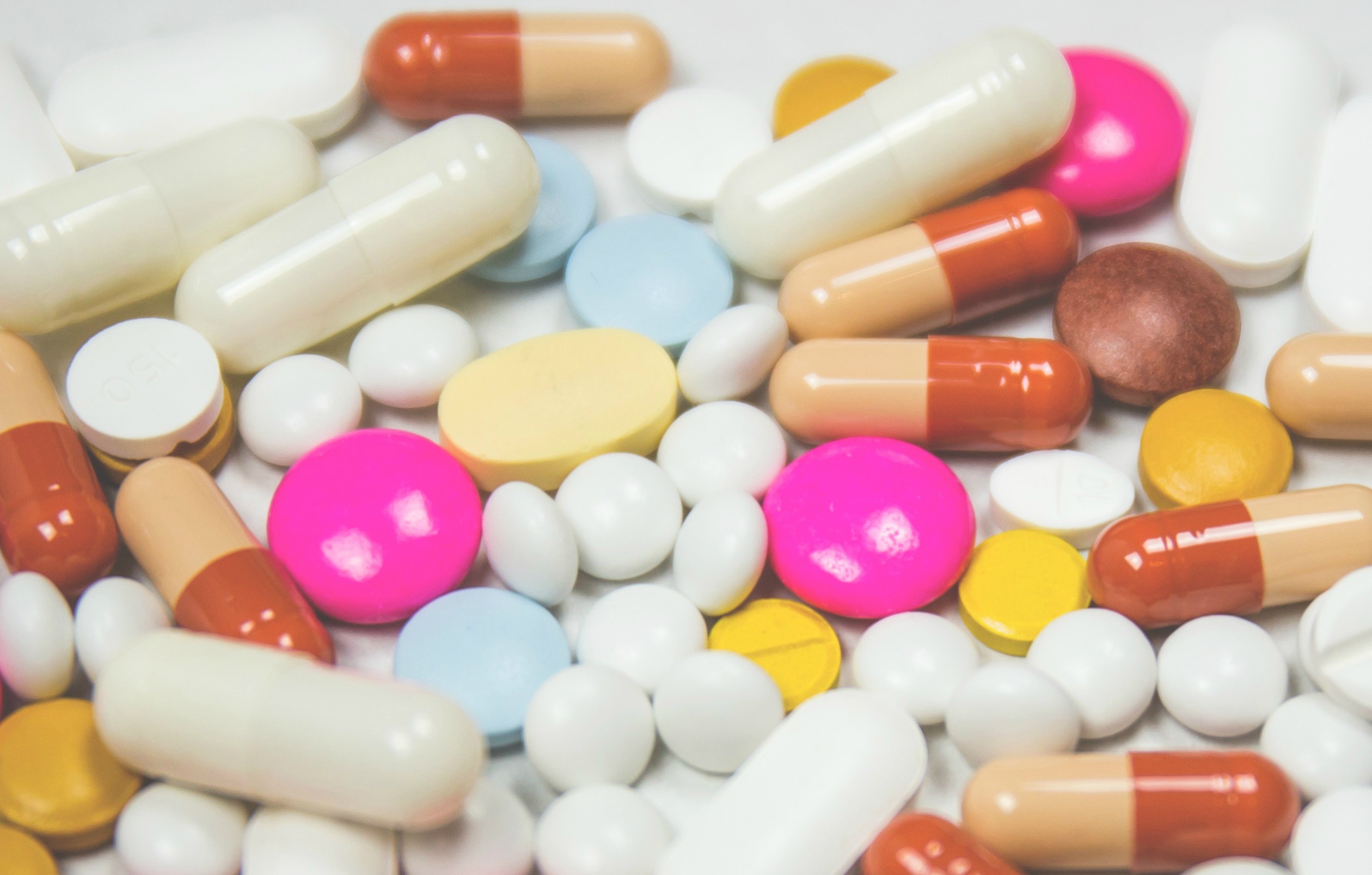 Farmaci, in Sicilia crescono esborsi e consumi Farmaci, in Sicilia crescono esborsi e consumi