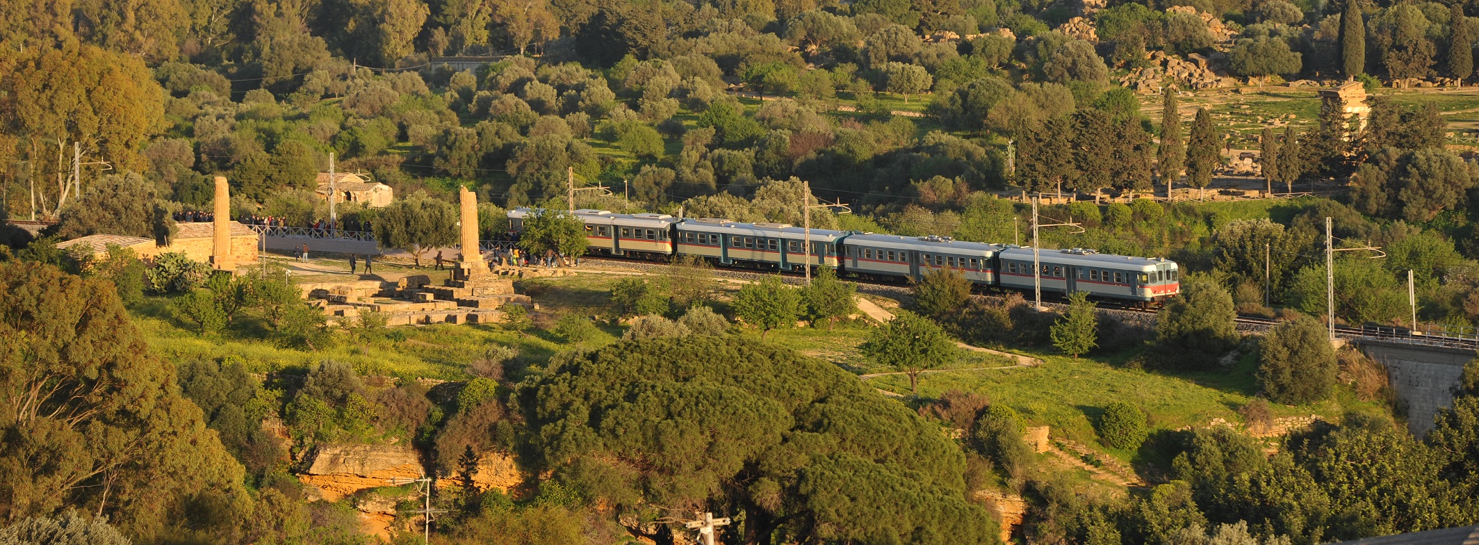 Viaggio tra sapori e tradizioni sui “treni storici del gusto”