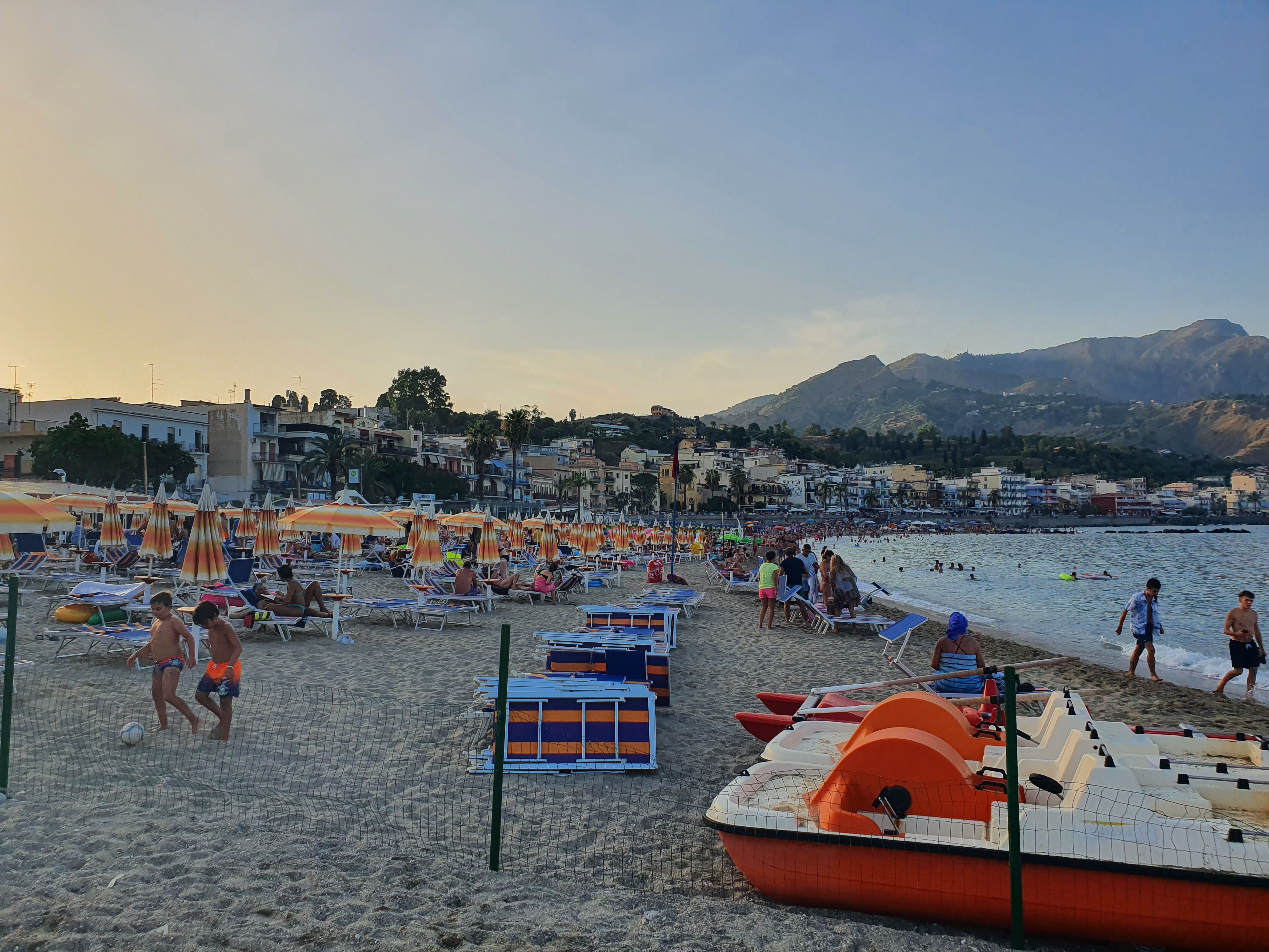 Turismo, così l’estate è già finita. Nuove ordinanze anti Covid allontanano ancor più i turisti stranieri