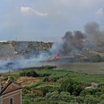 “I nemici della riserva” dietro i roghi divampati attorno al Lago Soprano