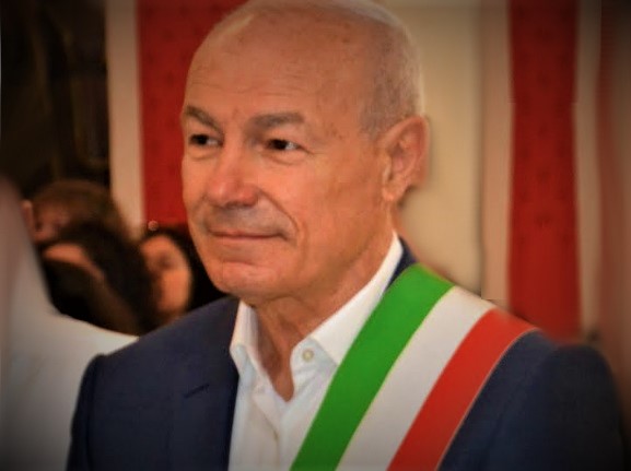 Migranti, “Musumeci rinsavito”. Scontro Ammatuna-Razza