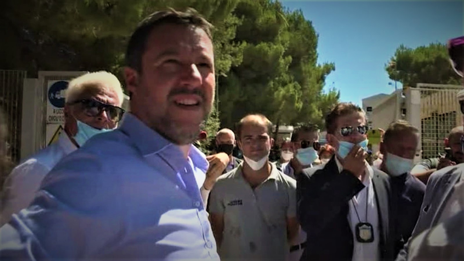 Migranti, Totò Martello a Salvini, si metta in quarantena