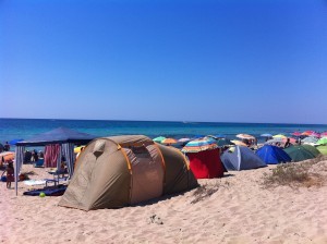 Coronavirus, smantellate tre tendopoli sulle spiagge di Palermo