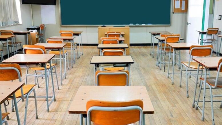 Caltanissetta, ritorno a scuola, corsa contro il tempo Caltanissetta, ritorno a scuola, corsa contro il tempo