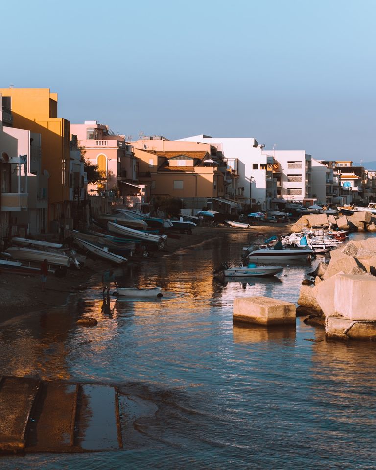 Torre Faro tra valorizzazione e rischio erosione Torre Faro tra valorizzazione e rischio erosione