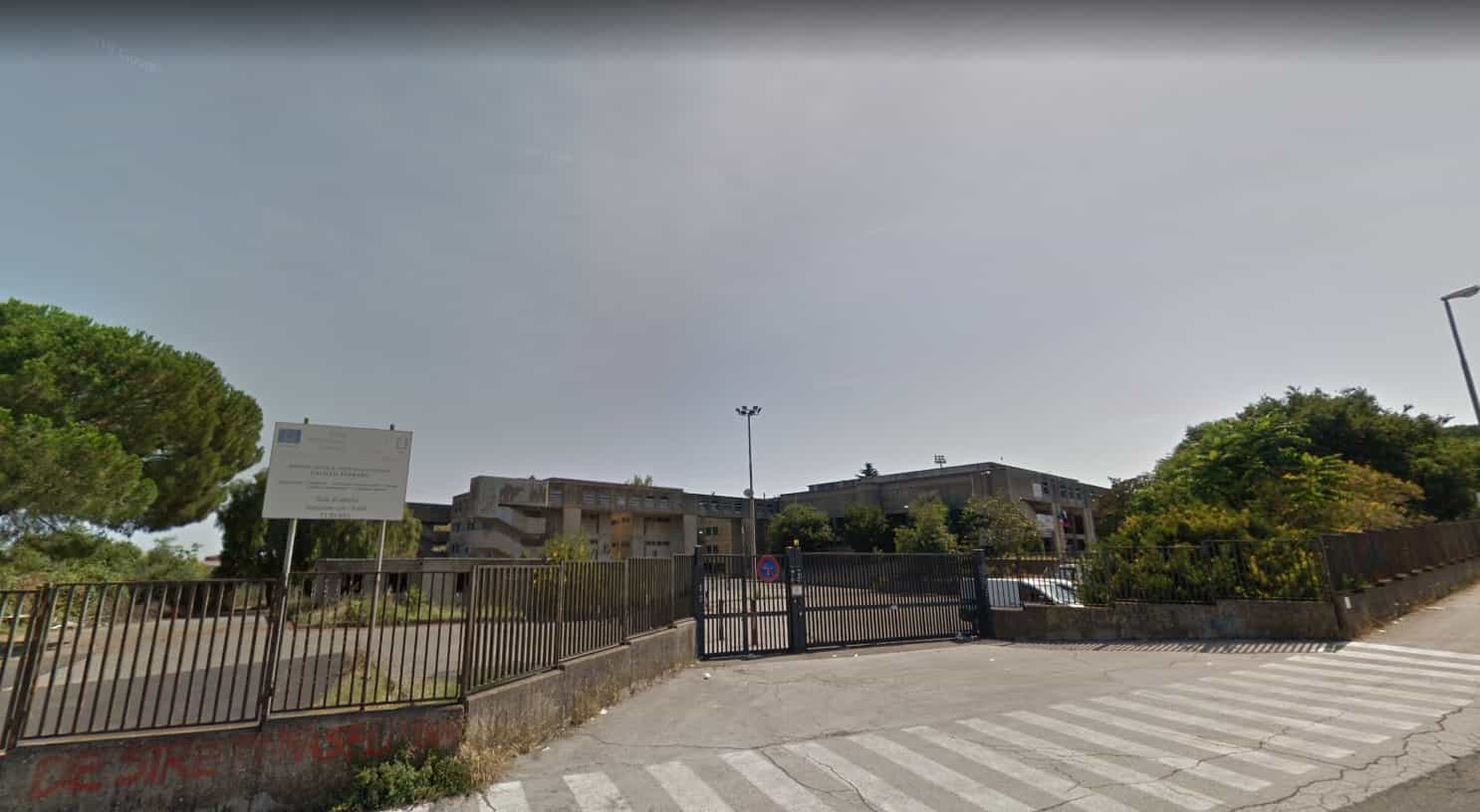 San Giovanni la Punta, il liceo E. Majorana senza aule