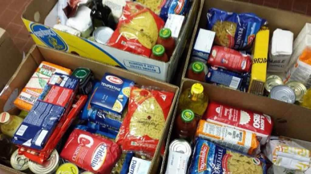 Assistenza ai bisognosi dalla Caritas di Siracusa