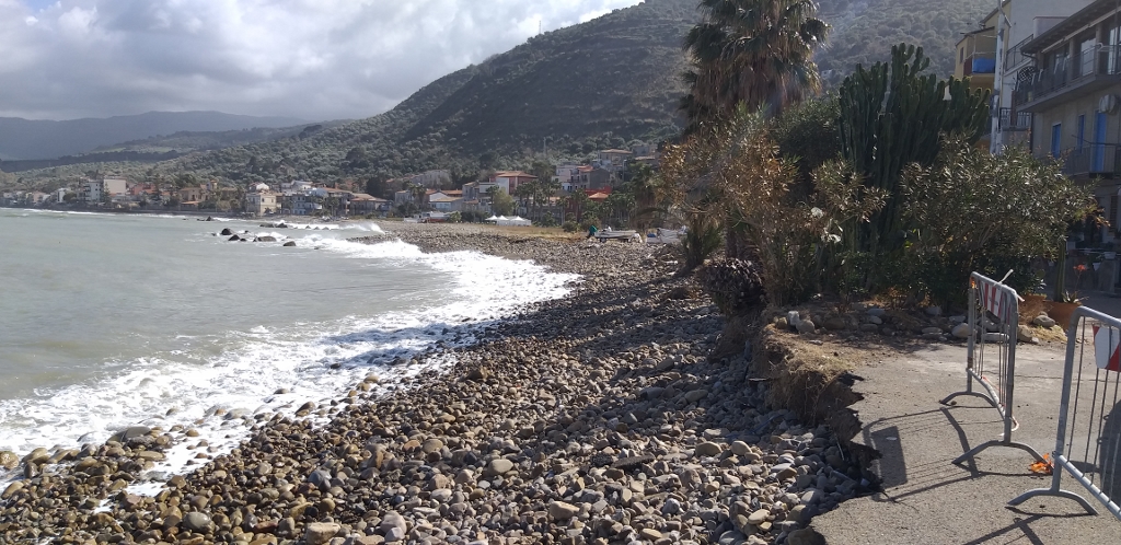Galleria foto 'Erosione costiera, lavori sul litorale di Caronia (Me)' - foto 3