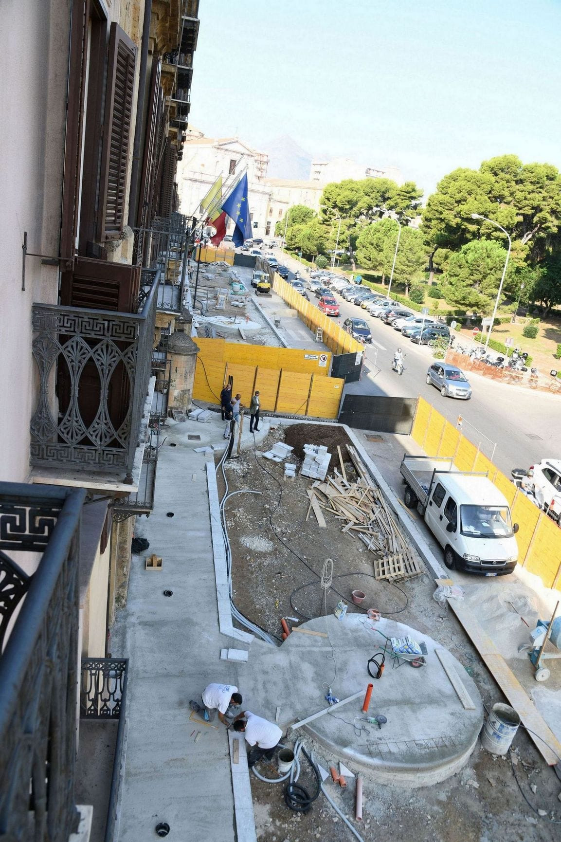 Galleria foto 'Regione, al giro di boa i lavori  sulle aree esterne a Palazzo Orleans' - foto 2