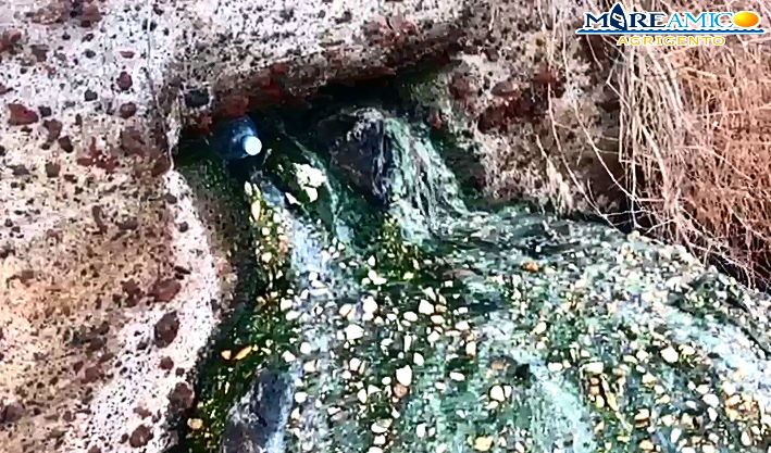 Liquami di case abusive in fiume Asinaro, a Noto 5 denunciati