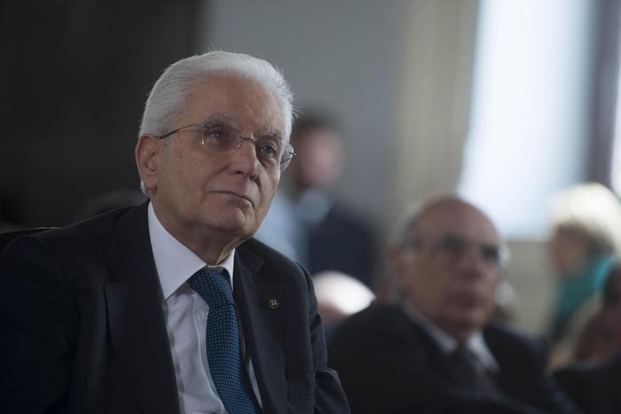 Quirinale 2022, si va verso il Mattarella bis, fumata bianca attesa stasera