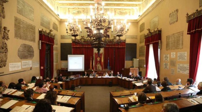 Palermo, bocciata la mozione di sfiducia a Leoluca Orlando