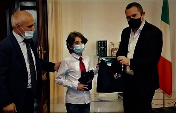 Vincenzo Spadafora riceve a Roma il piccolo karateka catanese Vincenzo Spadafora riceve a Roma il piccolo karateka catanese