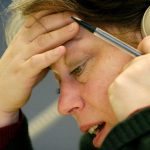 Allarme Telefono Amico, “In Italia duemila richieste d’aiuto per suicidio nei primi mesi 2020”