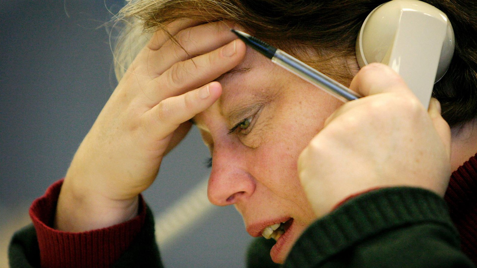 Allarme Telefono Amico, “In Italia duemila richieste d’aiuto per suicidio nei primi mesi 2020”